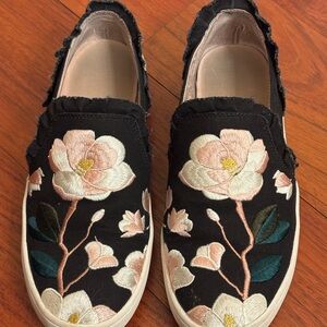 kate spade Black Floral Embroidered Slip-On Sneakers